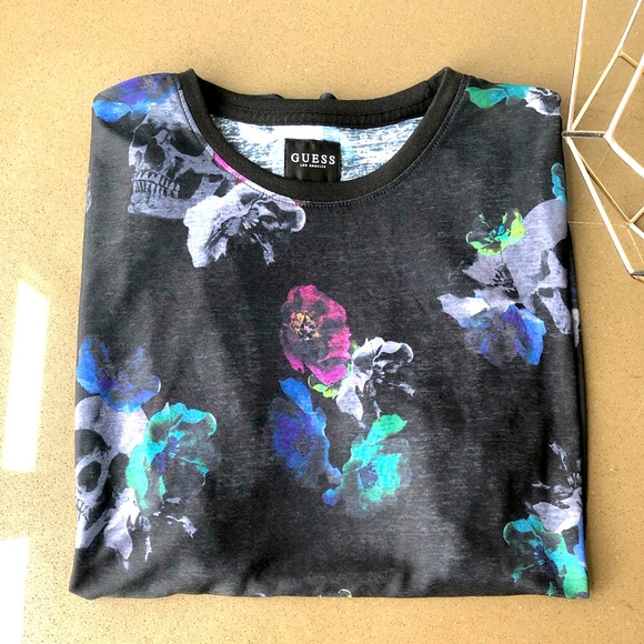 Guess T-shirt